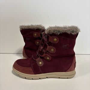 Sorel Women's Maroon and Beige Winter Boots